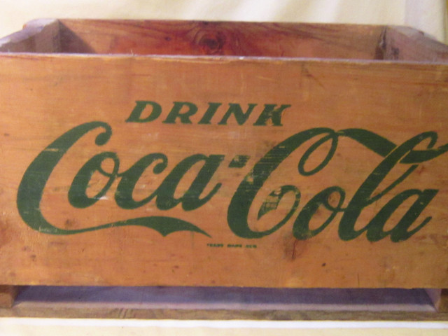 Vintage ~ Wooden ~ Coke Crate/Box in Arts & Collectibles in Winnipeg - Image 2
