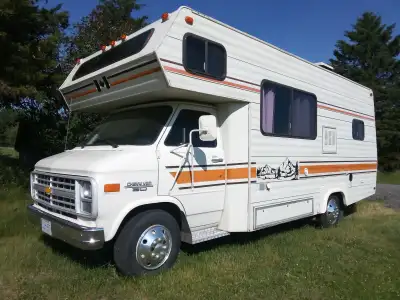 Very good/excellent condition and completely renovated, updated GMC Corsair. Loaded with 2 smart TV'...