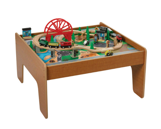 Imaginarium Play Table in Toys & Games in Oshawa / Durham Region - Image 3