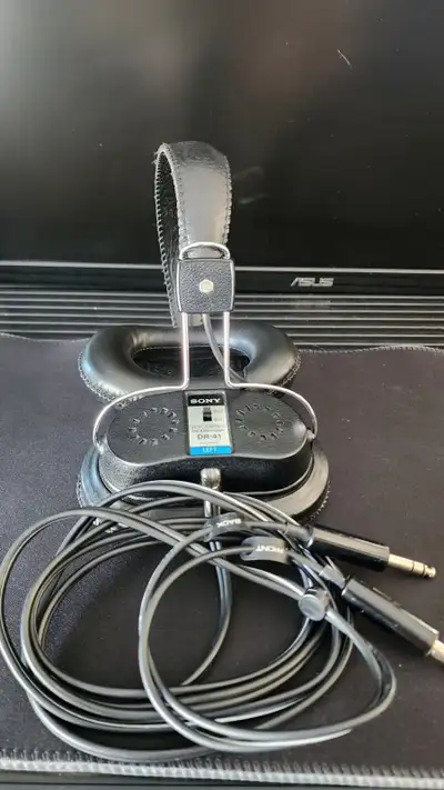 Sony DR-41 Quadraphonic Headphones, View more
