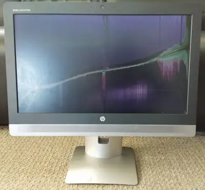 *READ* AS IS for parts Cracked Screen: HP EliteOne 800 G2 23" PC, View more