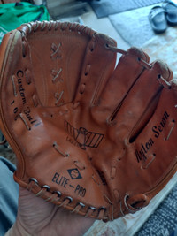 1-Youth Left Hand Baseball Gloves $10 each or 2 Balls 4 $5