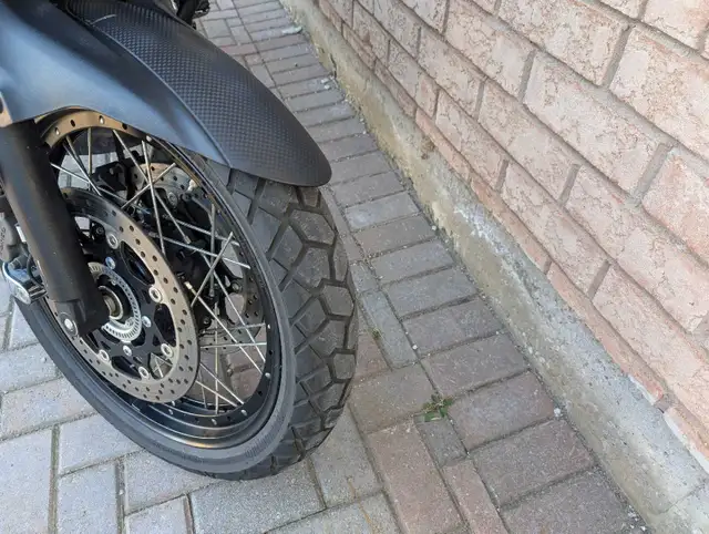 motorcycle in Motorcycle Parts & Accessories in Markham / York Region - Image 9