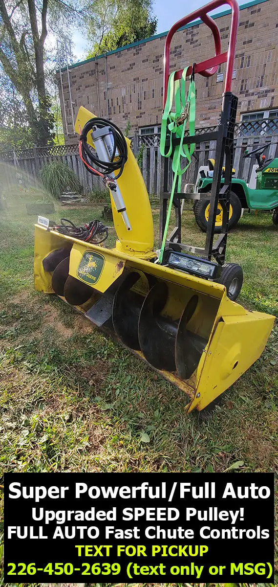 JOHN DEERE 49 INCH SNOW THROWER SNOWBLOWER 318/300 SERIES QUICK in Snowblowers in Mississauga / Peel Region - Image 11