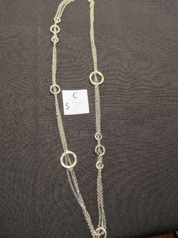 SILVER NECKLACE ( C ) in Jewellery & Watches in Regina