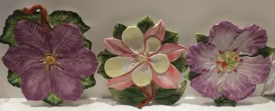 Set of ceramic decorative flower plates, View more