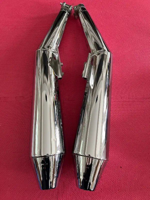 NEW Triumph Performance Exhaust Slip On Dual Chrome Pipes OEM in Other in Barrie - Image 3