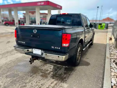 2015 Nissan Titan SL 4X4 - This has been a fantastic, reliable truck . It has 315,000 km but it has...