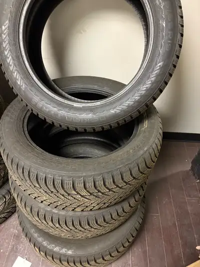 Hakkapelitta 10 SUV 235/55/R19 winter tires Used for 3 months last winter