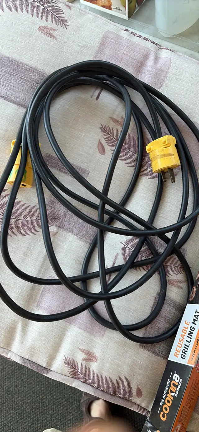 Power Cables528477334296350721