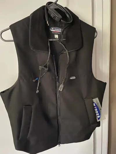 'Tis the Season! Electric heated vest; collar, pockets complete with on/ off bike plug-in. Worn only...