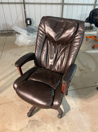 Executives leather office chair