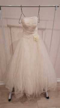 Bridal/Wedding Gown in Tulle