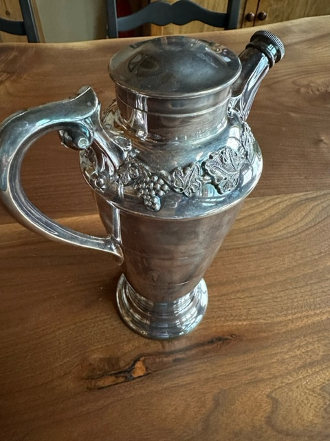 Vintage Marlboro silver plated drink mixer & goblets in Arts & Collectibles in Renfrew - Image 2