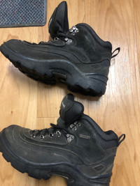 Hiking boots men’s size 10