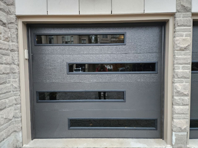 Modern Garage Doors in Garage Doors & Openers in Owen Sound - Image 3