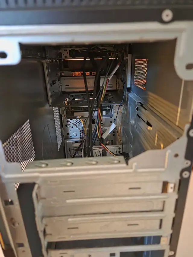 Old PC Cases in Other in London - Image 3