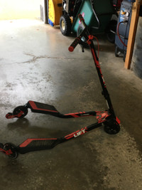 "Y" FLICKER LIFT SCOOTER FOR SALE