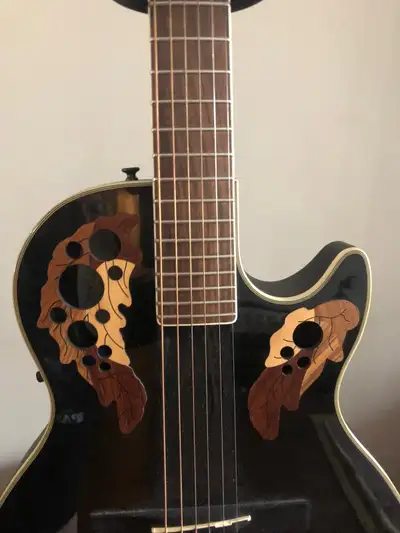 Guitar Ovation (model Viper CV68) Serial number 112 5080, View more