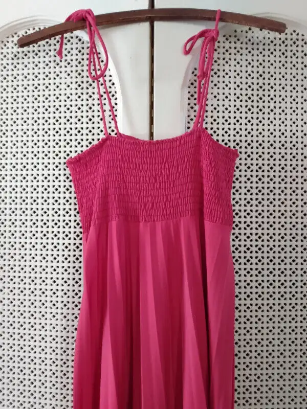 Woman's sleeveless full-length dress with short matching jacket in Women's - Dresses & Skirts in Mississauga / Peel Region - Image 3