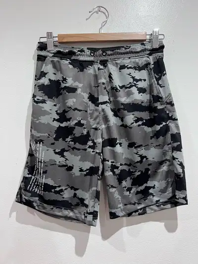 Boy’s Zara shorts, View more