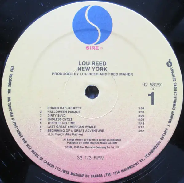 Lou Reed - "New York" Original 1989 Vinyl LP in Arts & Collectibles in Ottawa - Image 4