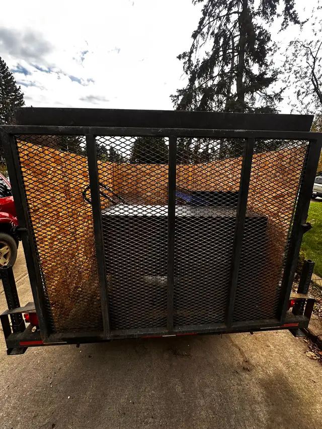     Same-Day Junk Removal & Hauling in Moving & Storage in Edmonton - Image 7