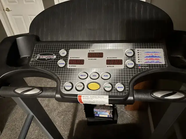FreeSpirit Treadmill - Dyaco in Exercise Equipment in Vernon - Image 11