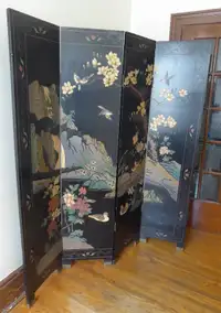 Asian lacquered screen/divider