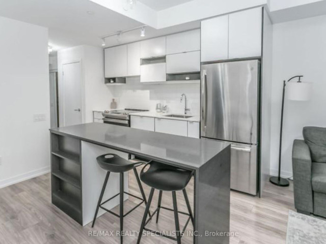 1 Bed + Bath Condo for Rent July 1st in Long Term Rentals in Mississauga / Peel Region
