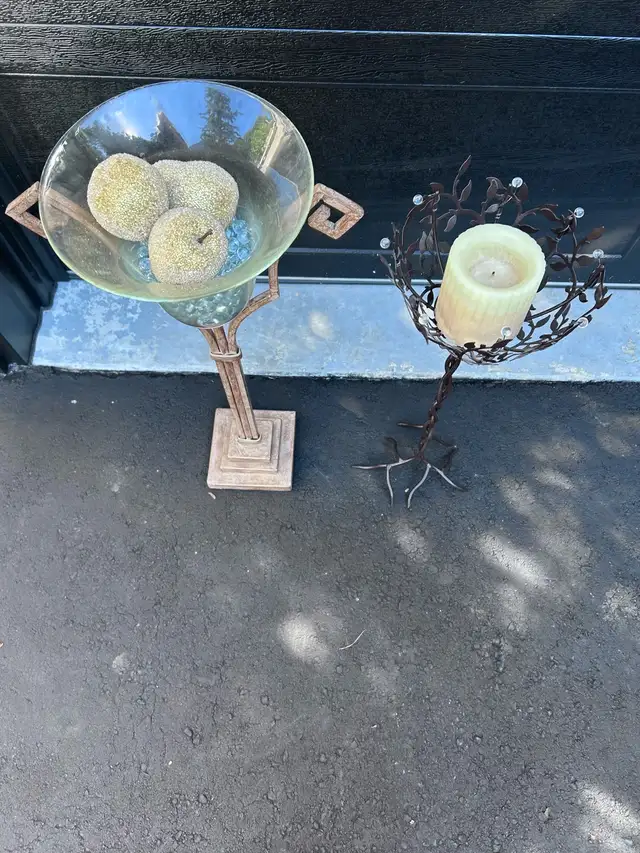 Wrought Iron Decor Vase and Candle Holder in Home Décor & Accents in City of Toronto - Image 3
