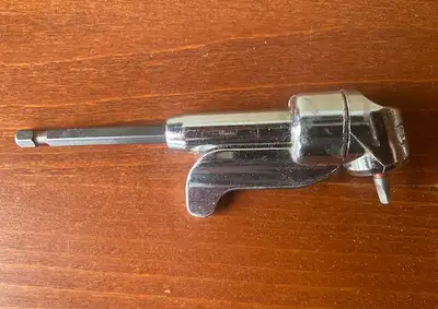 For sale is a rarely used genuine AEG right angle drill attachment. Works perfectly allowing access...