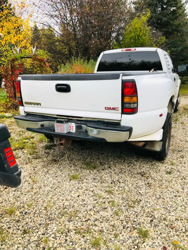 2002 GMC 3500 Extended Cab606845934587105284