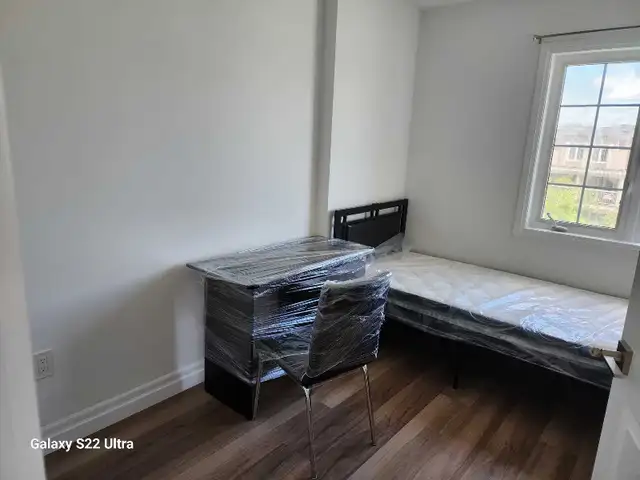 Room rent near York University  in Room Rentals & Roommates in City of Toronto - Image 4
