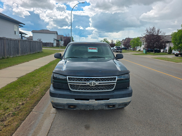 2006 Chevrolet 3500 Crew Cab in Cars & Trucks in Grande Prairie - Image 2