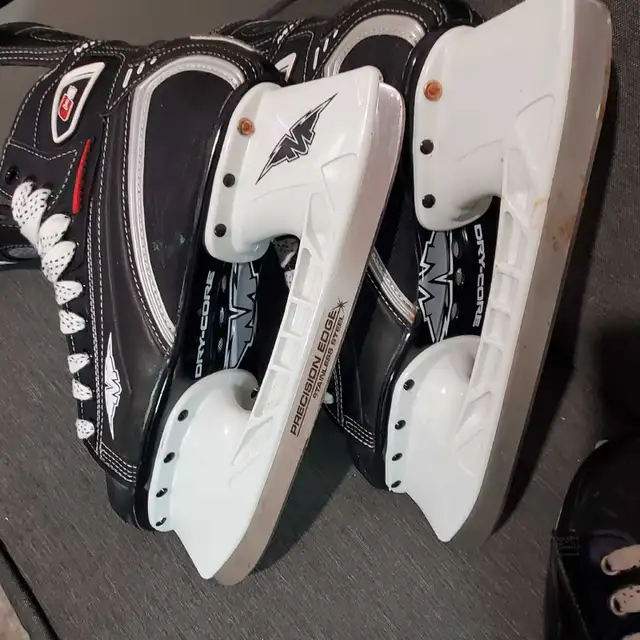New  size 8.5 MISSION Skates  $175 Each set in Hockey in Barrie - Image 9