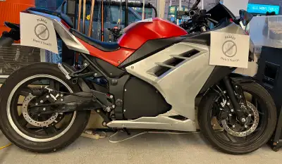 TAO MOTOR LEO 724 Electric motorcycle 32KM/hr No foot pedals **this item is sold AS IS, no warranty*...
