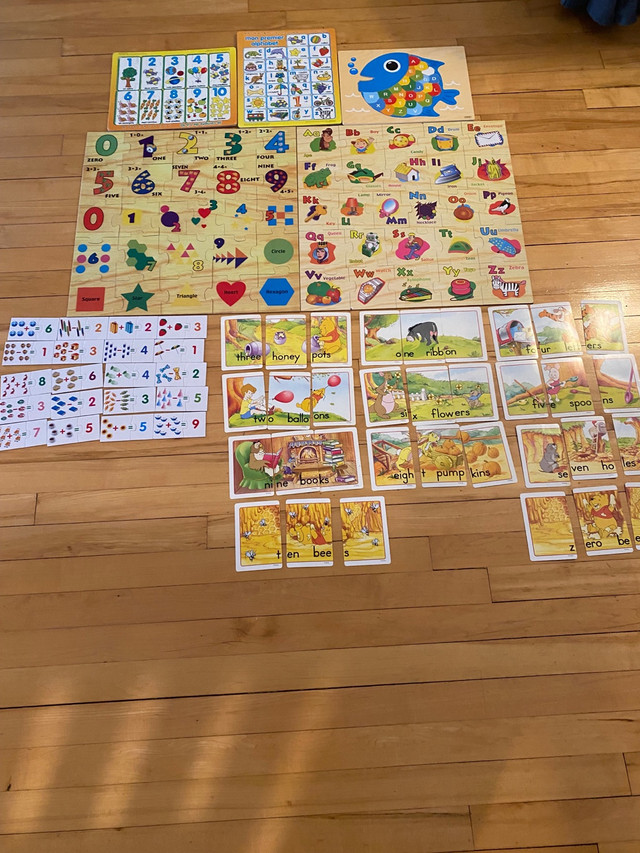 puzzles and cards (kindergarten) dans Jouets et jeux  à Ville de Montréal