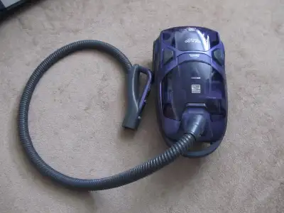 PRICE REDUCED - KENMORE HEPA Vacuum 600 Series (NO WANDS), View more