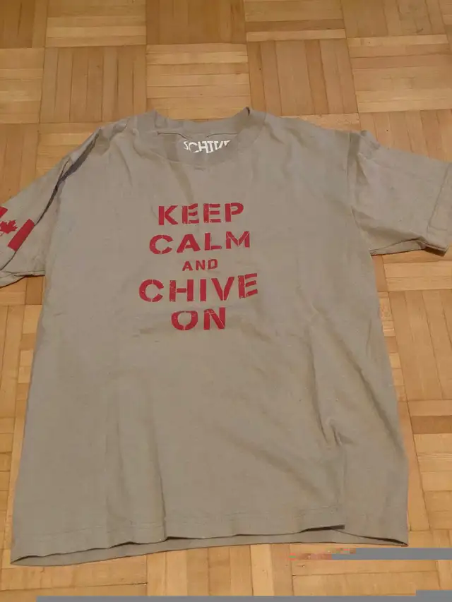 KCCO Chive T-Shirts in Men's in Mississauga / Peel Region - Image 3