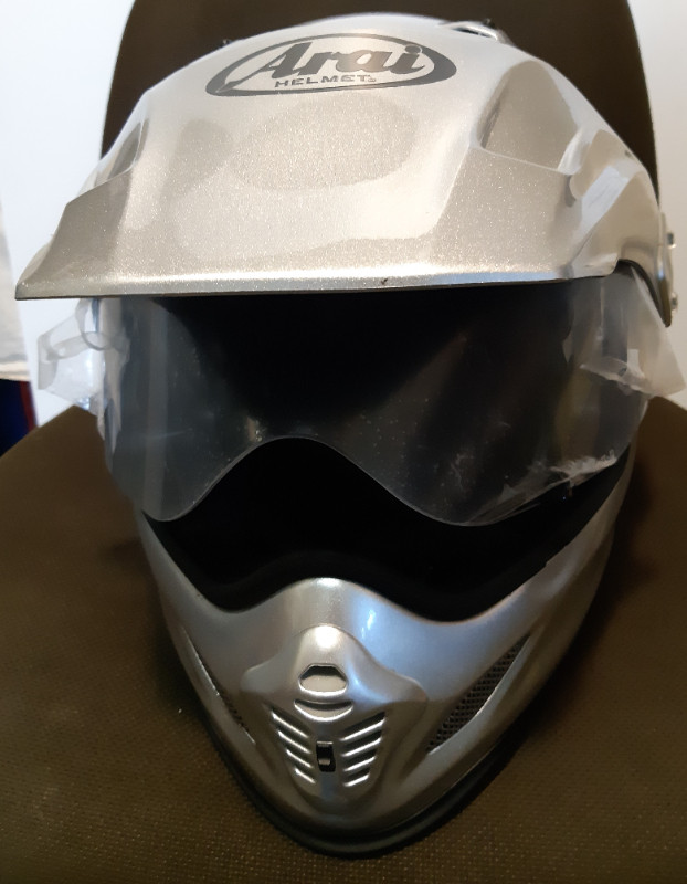 Motorcycle Helmet in Motorcycle Parts & Accessories in Vernon - Image 2