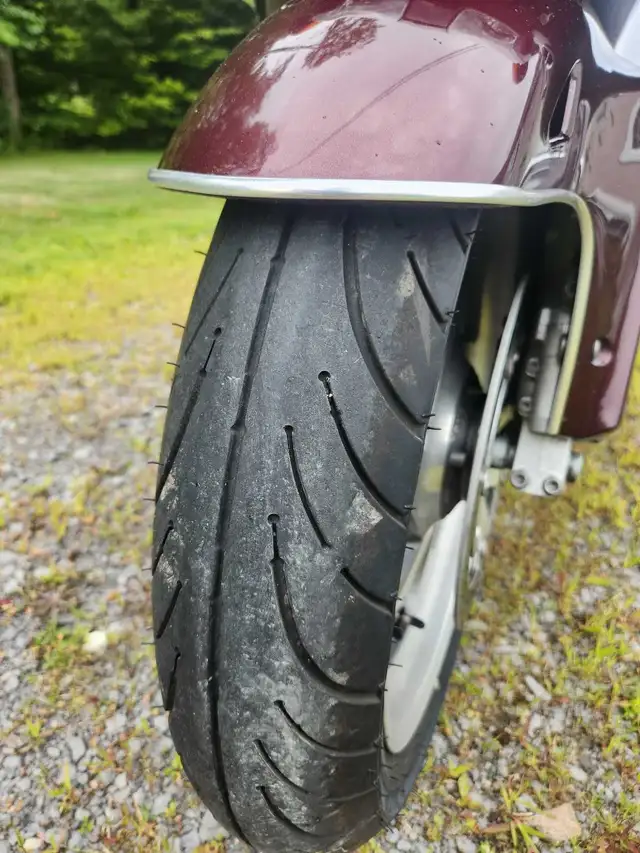 moto Honda Goldwing in Touring in Québec City - Image 10