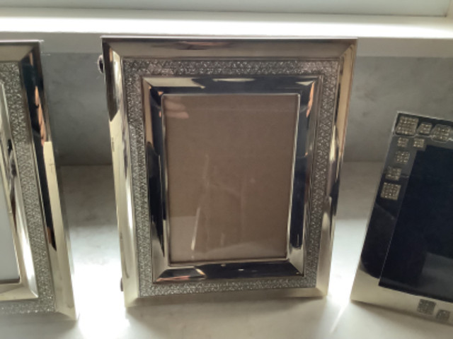 Bowring  rhinestone picture frames for sale in Home Décor & Accents in Leamington - Image 4
