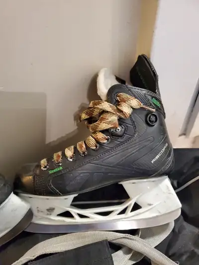 Kids / Youth Size 4 - Reebok Ribcore 26K Hockey Skate, View more