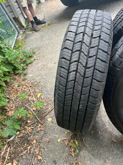 4 Starfire (Off brand of Cooper Tires) LT 225/75/R16 Tires. With under 600 KM. Like New -Reason for...