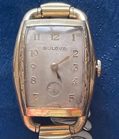 1940s vintage Bulova 17-jewel wrist watch, View more