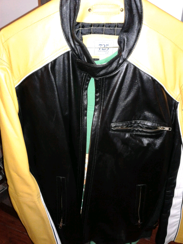 Motorcycle style leather jacket for men (trade for weights) in Men's in City of Toronto - Image 2
