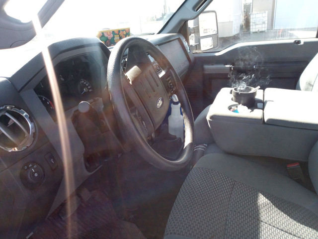 2014 Ford 250. 4x4 in Cars & Trucks in Regina - Image 4