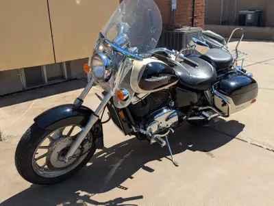 1998 Honda Shadow ACE 1100 – Only 34,000 KM – $2,800 Well-maintained 1998 Honda Shadow 1100 American...