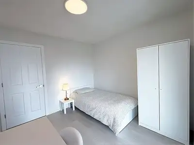 Private room on upstairs For 1 people *Located in Dansey Ave, Coquitlam, BC in a peaceful neighborho...